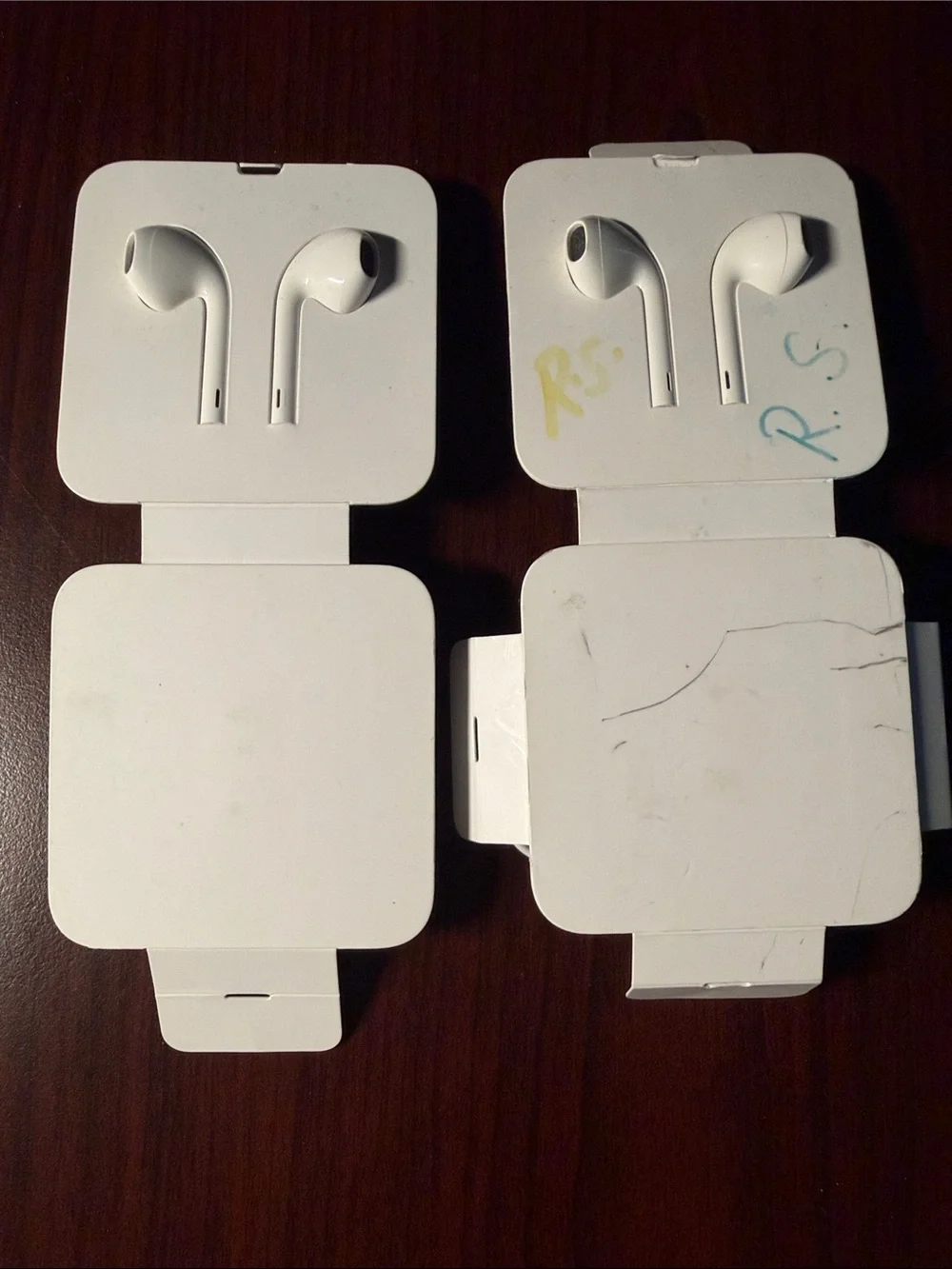AppleWhiteLightningEarbudsWiredHeadphones. Brand New, never taken out of package